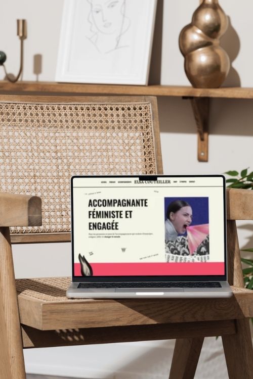 Un ordinateur posé sur une chaise montre un site web écologique créé par Steffi Lala